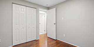 Welcome to Jackson Oak! This stunning 3-level townhome is now available for rent and offers the perfect blend of modern luxury and comfortable living. Gallery 21