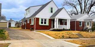 AVAILABLE NOW | Furnished 4BR Student Home | All Utilities Included | Walk to UE Gallery 1