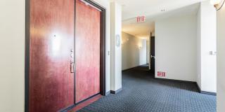 Fully Furnished High Rise with Wynn Golf Course Views! Gallery 14