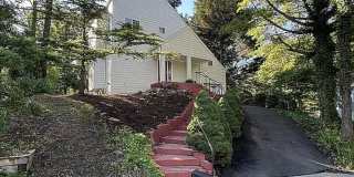 1661 CEDAR HOLLOW Way Gallery 1