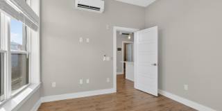 2034 N FRONT Street Gallery 17