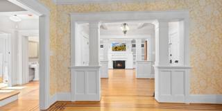 1020 15th Avenue East Gallery 17