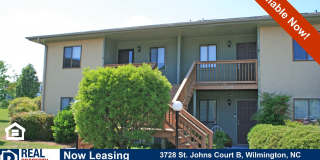 Beautiful Upper-Level Condo with Convenient Mid-Town Location Gallery 1