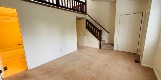 2 Bedroom, 2.5 Bath Townhouse Gallery 17