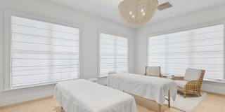 Ivory Lantana Gallery 27