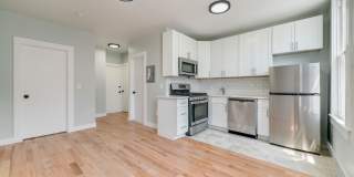 1139 Summit AveApartment 4 1139 Summit AveApartment 4 Gallery 1