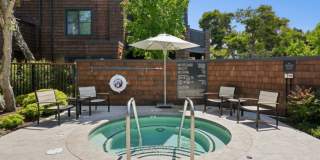 Indian Creek Apartments Gallery 9