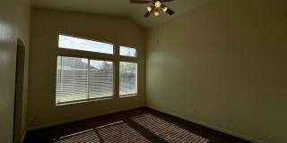 Beautiful home in Riverlakes Community Gallery 11