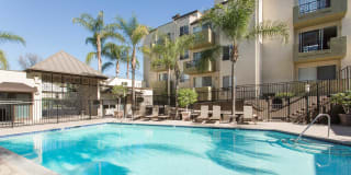 Kenwood Mews Gallery 20