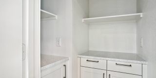 Canvas at Anna Gallery 23