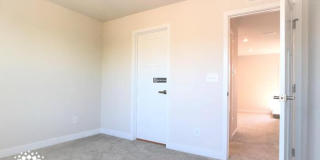 462 West Tremont Avenue Gallery 23