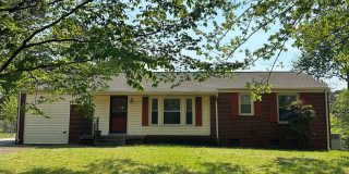 A quaint three bedroom one bath single family house in Lakewood Manor Subdivision Gallery 1
