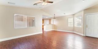 Spacious 3-Bed, 2-Bath Home with All Appliances Included! Gallery 7