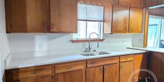 Charming 3-bedrooms/1-bath home in LaRoche Park Gallery 14