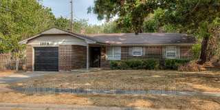 1309 Hickory Lane Gallery 1