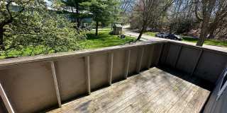 Charming 2BD/1BA Townhome in Burlington’s New North End Gallery 17