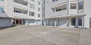 Amazing 2bed/1.5bath Condo Unit with Private Balcony in Meridian Park! Gallery 33
