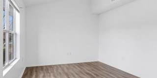 1447 E Oakwood Lane Gallery 7