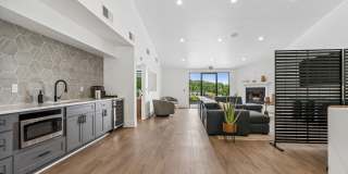 The Jax Gallery 20