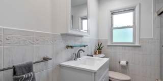 542 Nagle Street Gallery 21