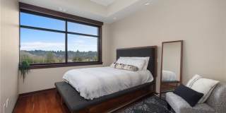 Top Floor Condo for rent! Gallery 14