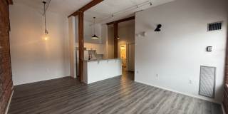 222 Williams Street E unit: Apt 402 Gallery 6