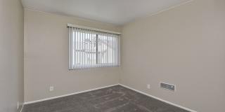 Woodside Village Apartments Gallery 22