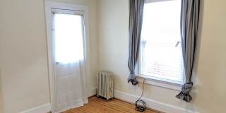 Charming Historic townhouse in downtown Frederick available mid June! Gallery 31
