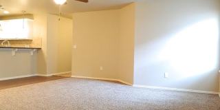 4 Bedroom, 2 Bathroom Home In Mid West City/ Del City School District. Gallery 4