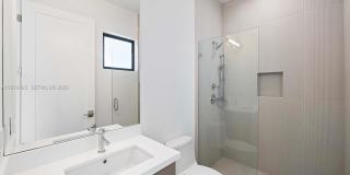 5718 Ashwood Cir W Gallery 86