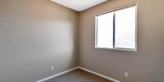3BR Townhome Near DIA & Light Rail | New Carpet, Garage & Fenced Patio Gallery 11