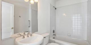1464 Hawthorne Avenue NW Gallery 28