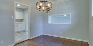 Beautifully Renovated 3BR/2B Home in Great Location!! Gallery 15