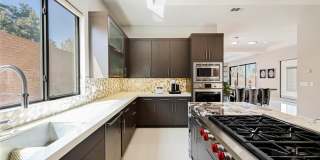 19 GARDEN RAIN Drive Gallery 11