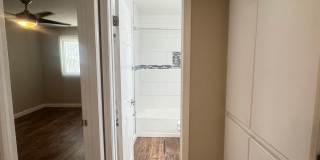 Spacious 2 Bed / 2 Bath Long Beach Condo Near Traffic Circle, CSULB & Belmont Heights Gallery 11