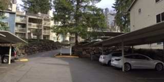 Cute and Upgraded Condo in Redmond! Gallery 21