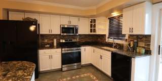 484 Walnut St Gallery 15