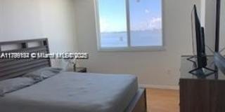 300 Bayview Dr Gallery 28