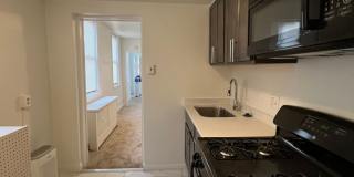 1 Bedroom w/ Den in Federal Hill Gallery 5