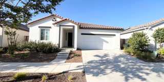 Charming 3 bedroom, 2 Bath Home Gallery 1