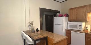 Beautiful downtown quad. 1 and 2 bed units available now. Pets allowed. Gallery 40