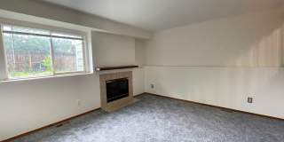 Lovely 3 Bed/2 Bath in Westminster! Available June Lovely 3 Bed/2 Bath in Westminster! Available June Gallery 17