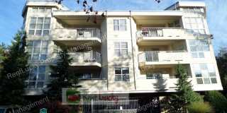Gorgeous 2 Bedroom Condo with Secured Parking in Unbeatable Bellevue Location!! Gallery 1