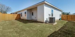 Brand-New 3-Bedroom Home with Modern Finishes & Private Backyard in Seguin Gallery 12