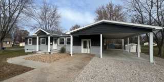 804 N Oak Street Gallery 1
