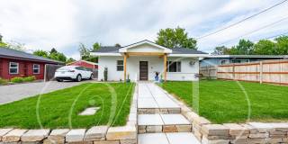 Country Living in Gorgeous 2 Bedroom Home Near Town Gallery 26