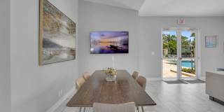 St. Tropez Gallery 30