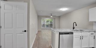 LYNX Gate City Gallery 9