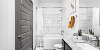 FIFTEEN 51 Gallery 11