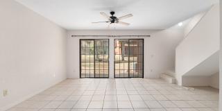 Spacious 3/3 townhome-style condo in Rockwood Villas with washer/dryer Gallery 18